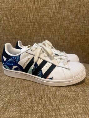 Adidas Superstar Shell Toe Shoes Size 6.5